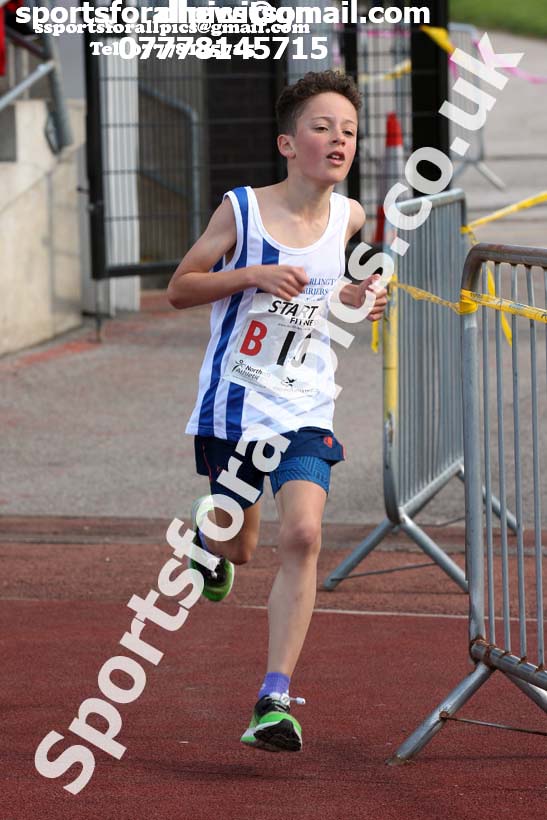 Boys under-13s  Northern 3 Stage Road Relay, SportsCity, Manchester. Photo: David T. Hewitson/Sports for All Pics